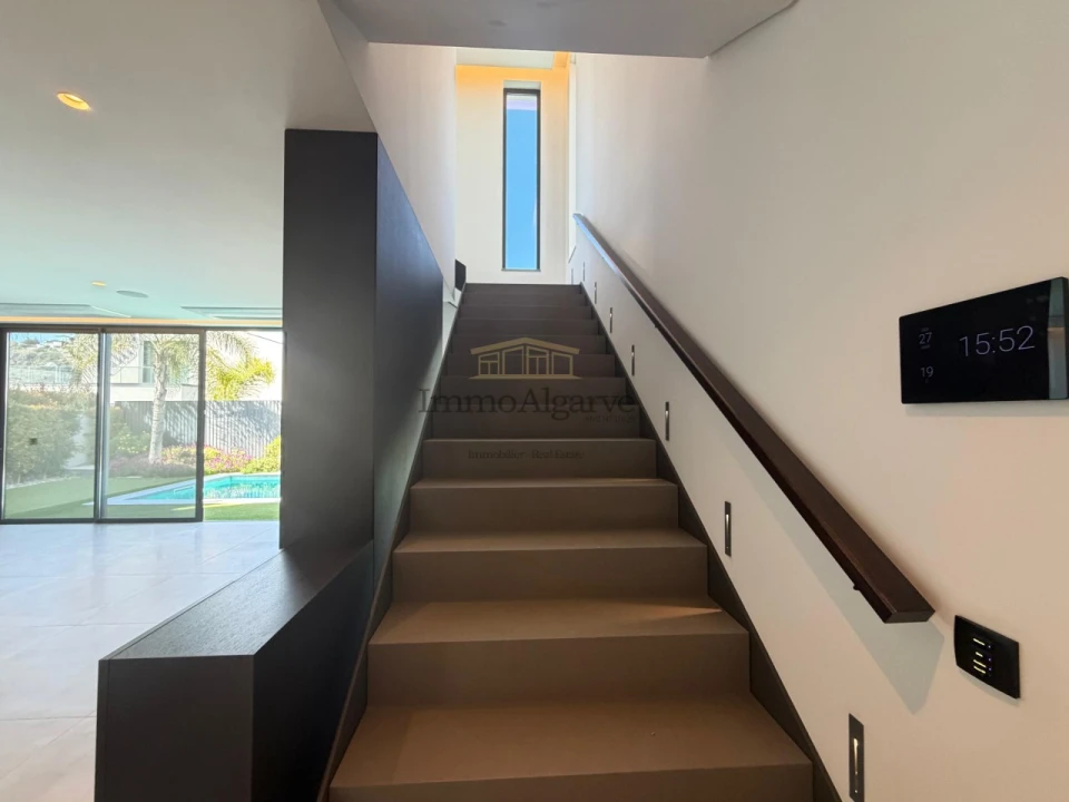 Moradia T3 para Venda em Albufeira e Olhos de Água Foto 11