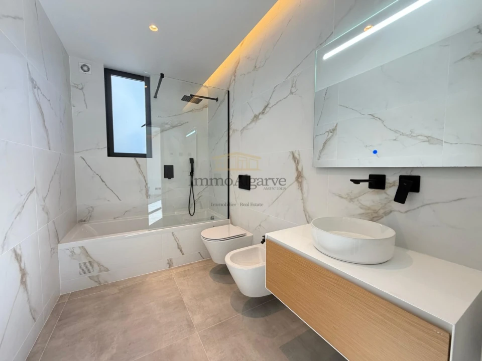 Moradia T3 para Venda em Albufeira e Olhos de Água Foto 17