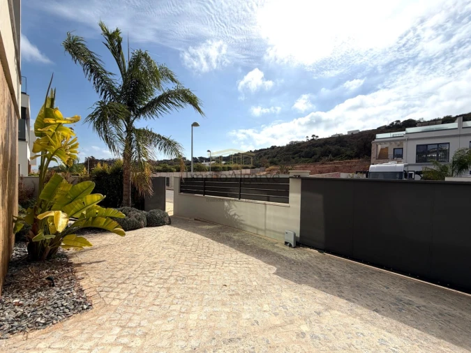 Moradia T3 para Venda em Albufeira e Olhos de Água Foto 33