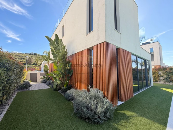 Moradia T3 para Venda em Albufeira e Olhos de Água Foto 3