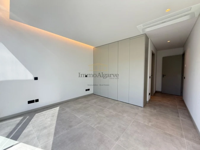 Moradia T3 para Venda em Albufeira e Olhos de Água Foto 21