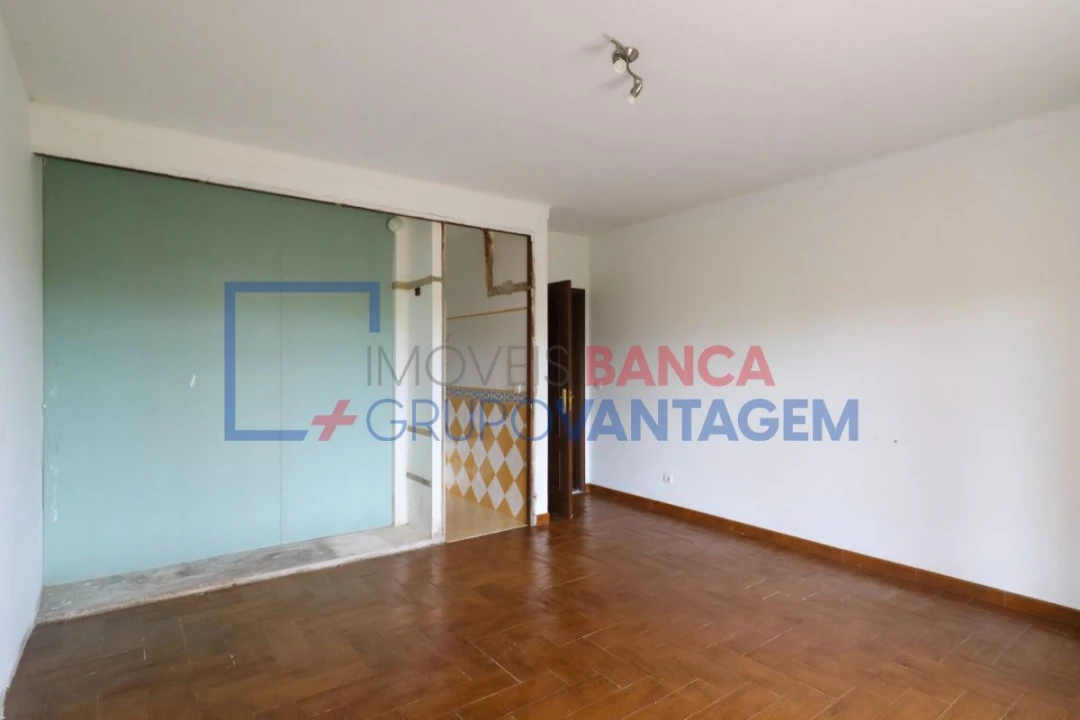 Moradia T4 para Venda em Ramalhal Foto 8