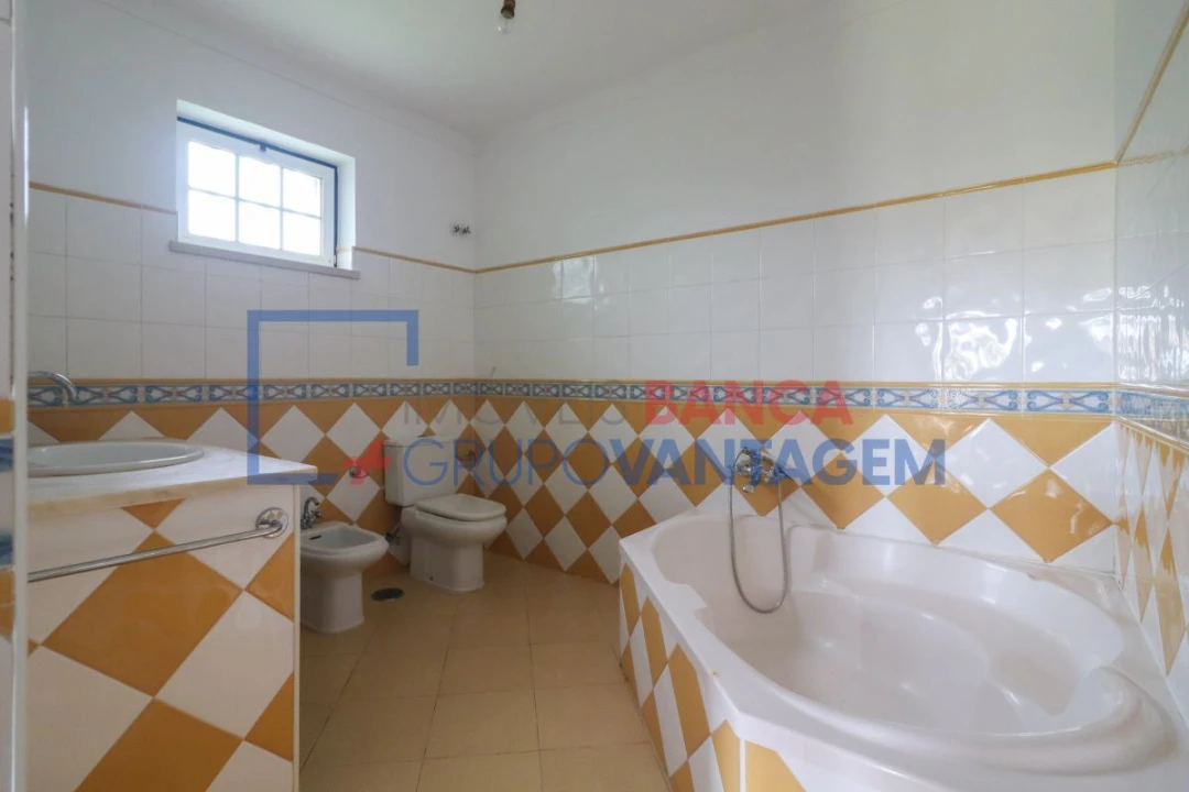 Moradia T4 para Venda em Ramalhal Foto 9