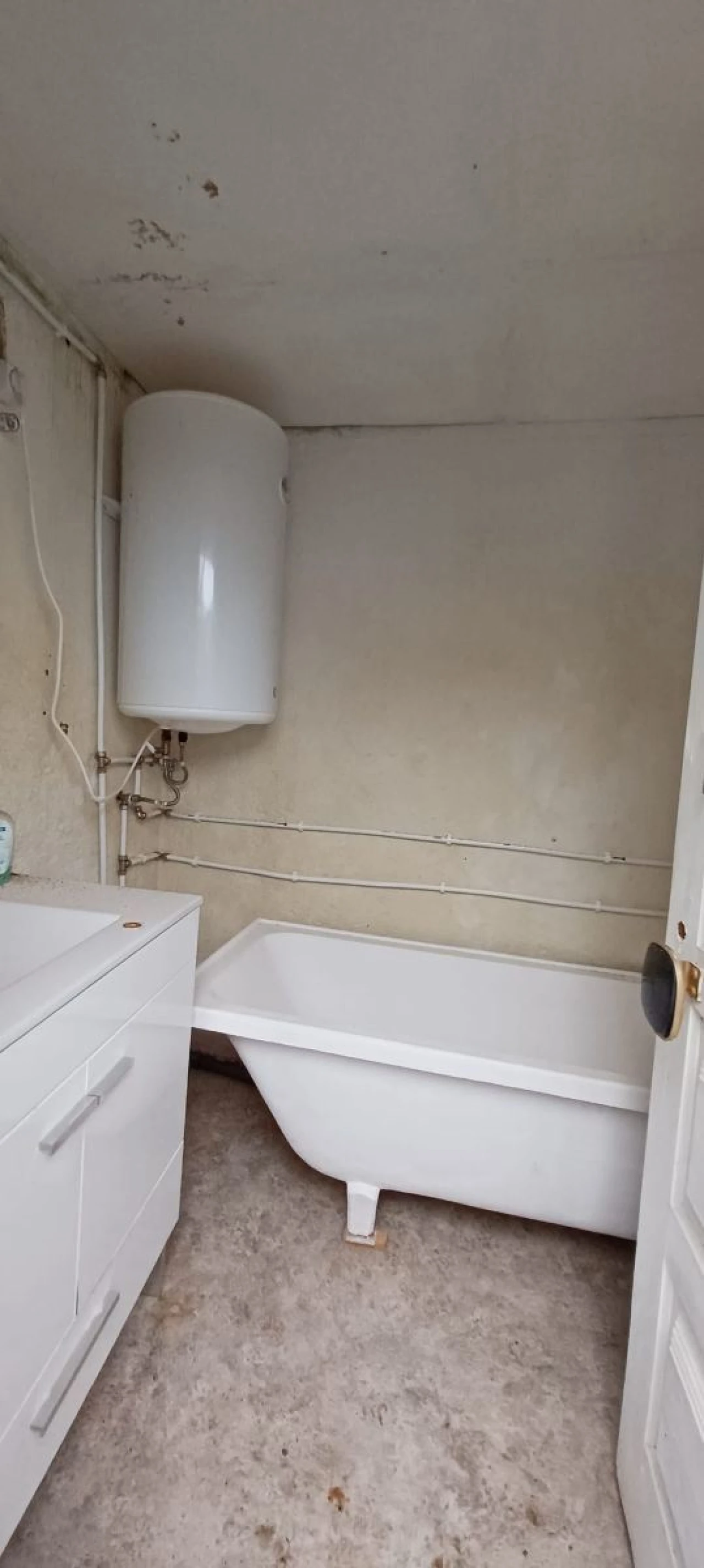 Moradia T2 para Venda em Alguber Foto 3