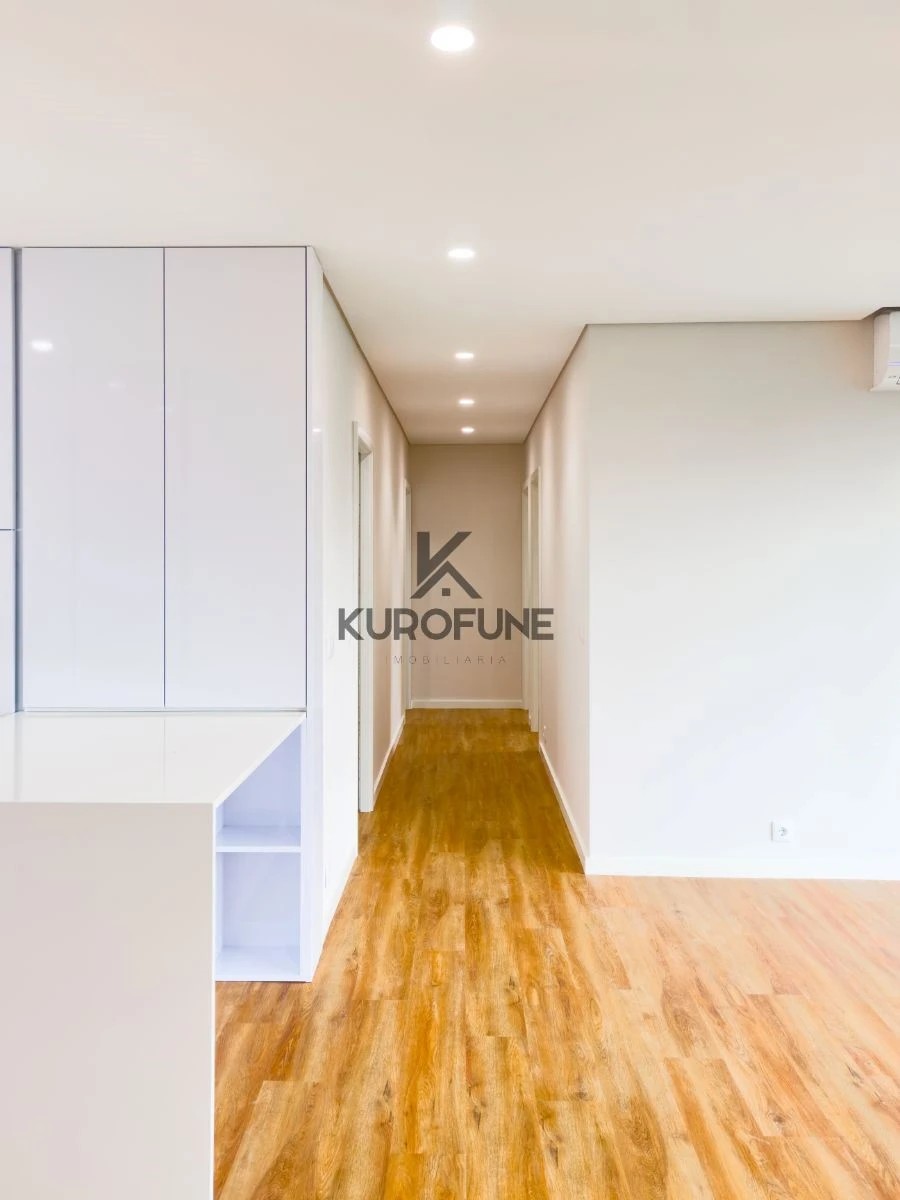 Apartamento T3 para Venda em Avintes Foto 2