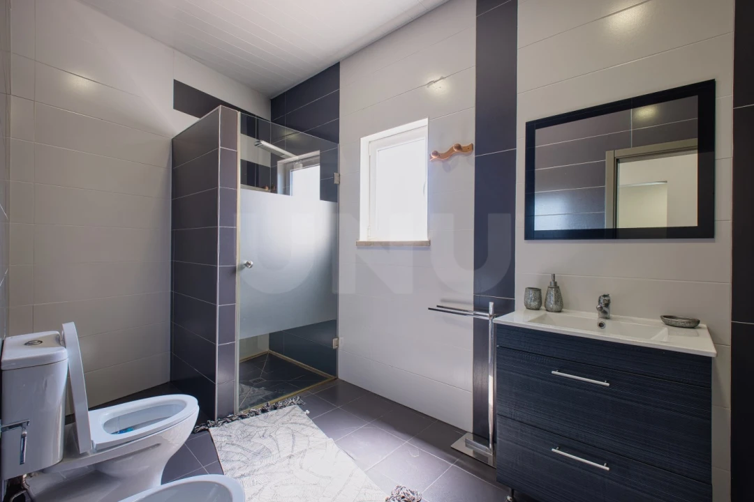 Moradia T4 para Venda em Painho e Figueiros Foto 43