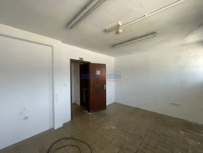 Loja para Arrendamento em Albergaria-A-Velha e Valmaior Foto 7