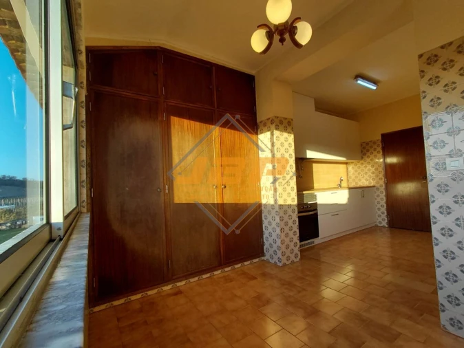 Apartamento T2 para Arrendamento em Aljubarrota Foto 3