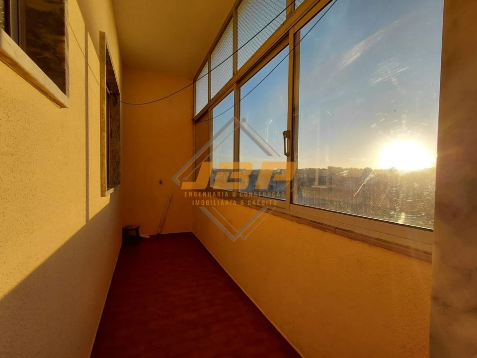 Apartamento T2 para Arrendamento em Aljubarrota Foto 16