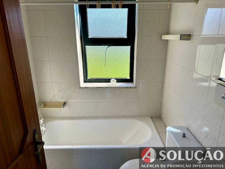 Moradia T3 para Venda em Monte Córdova Foto 16