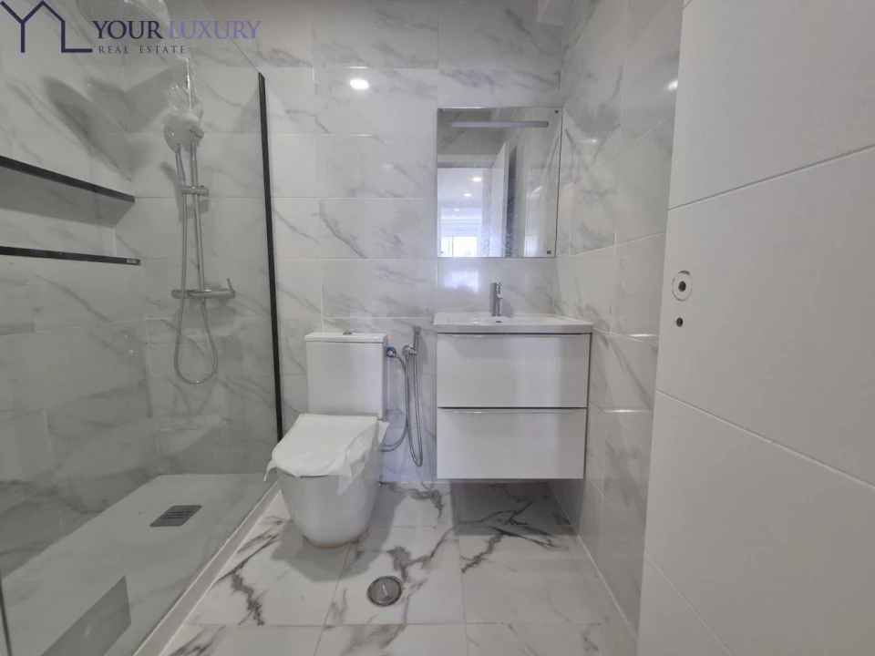 Apartamento T2 para Venda em Póvoa de Santo Adrião e Olival Basto Foto 14