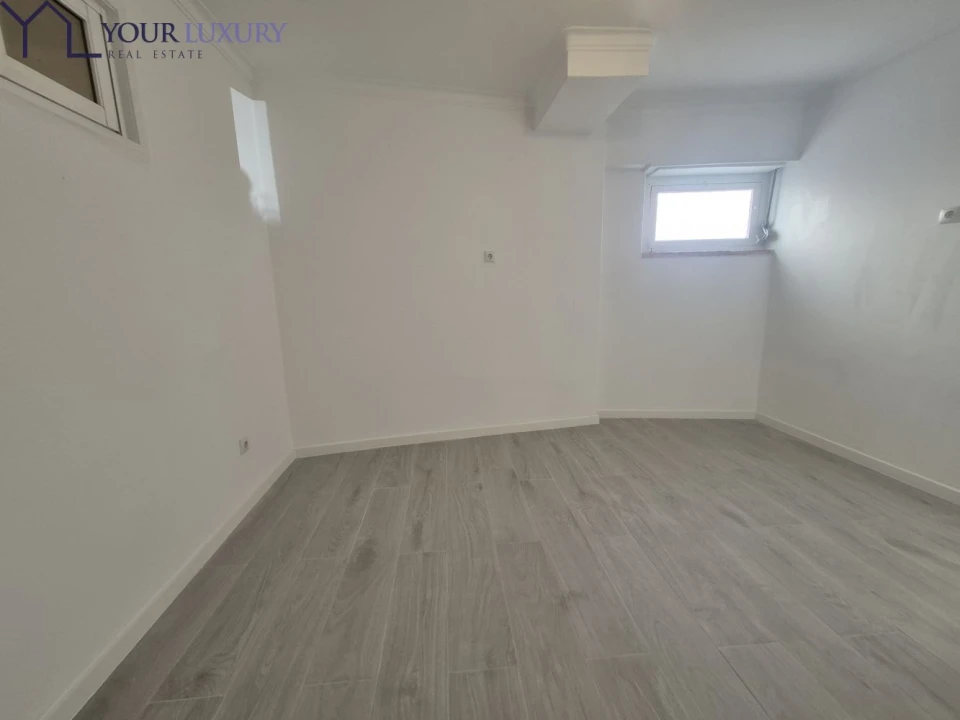 Apartamento T2 para Venda em Póvoa de Santo Adrião e Olival Basto Foto 24