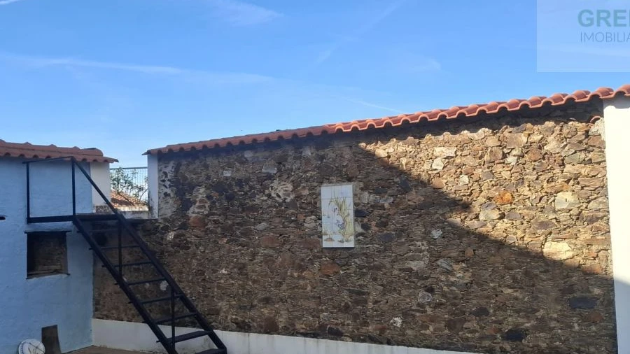 Moradia T5 para Venda em Arganil