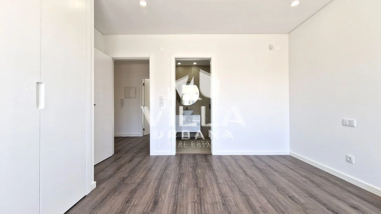 Moradia T4 para Venda em Fernao Ferro Foto 21