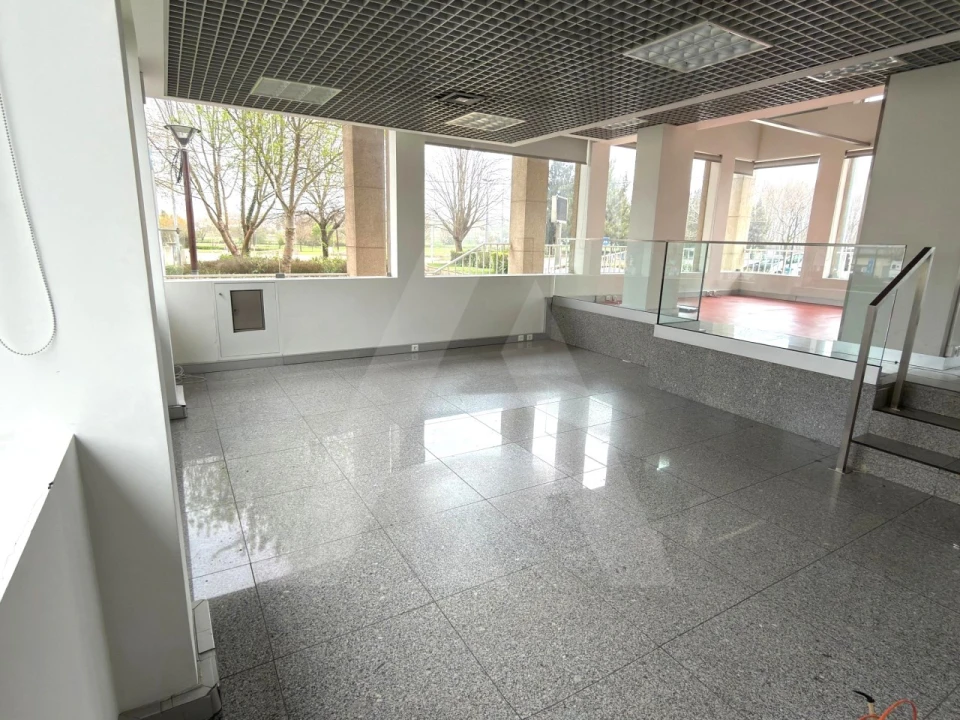 Loja para Arrendamento em Beduído e Veiros Foto 6