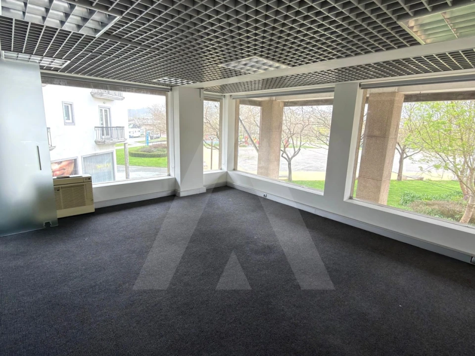 Loja para Arrendamento em Beduído e Veiros Foto 8