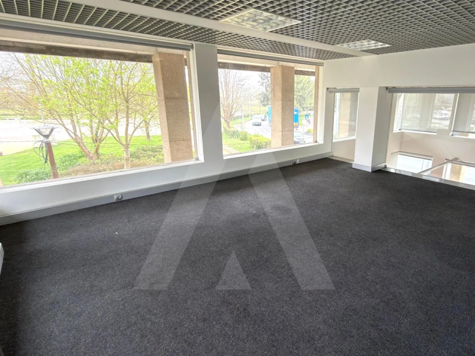 Loja para Arrendamento em Beduído e Veiros Foto 11