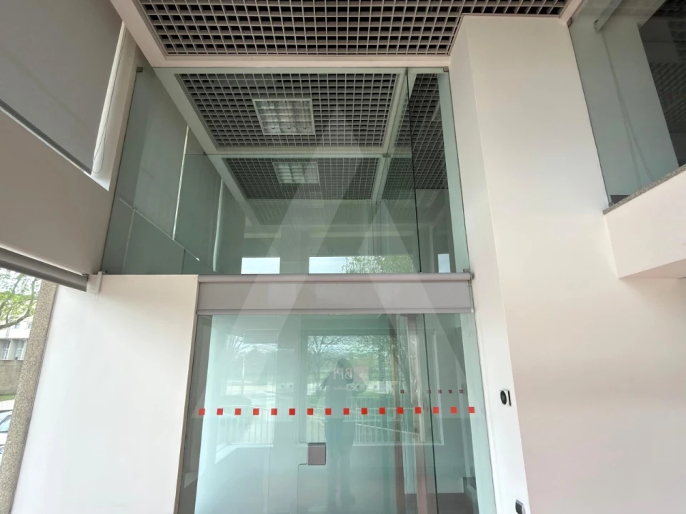 Loja para Arrendamento em Beduído e Veiros Foto 17