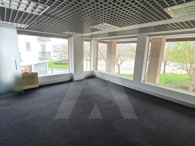 Loja para Arrendamento em Beduído e Veiros Foto 8