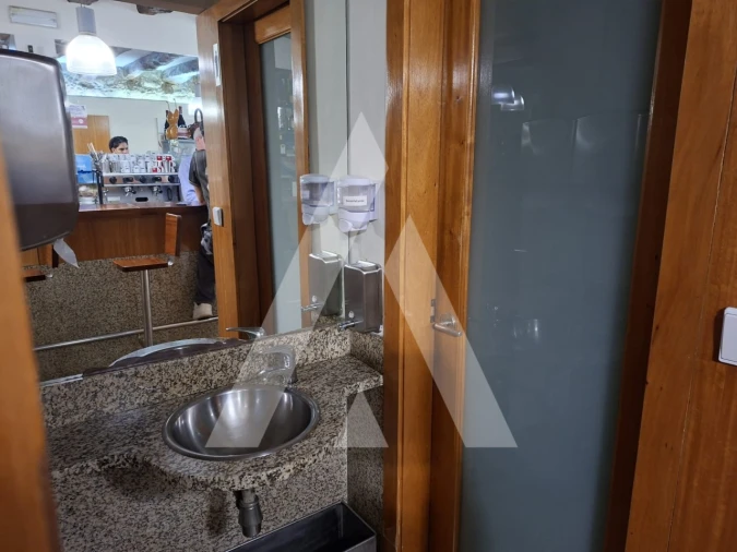 Negócio para Cedência de Quotas em Santa Maria Maior e Monserrate e Meadela Foto 24