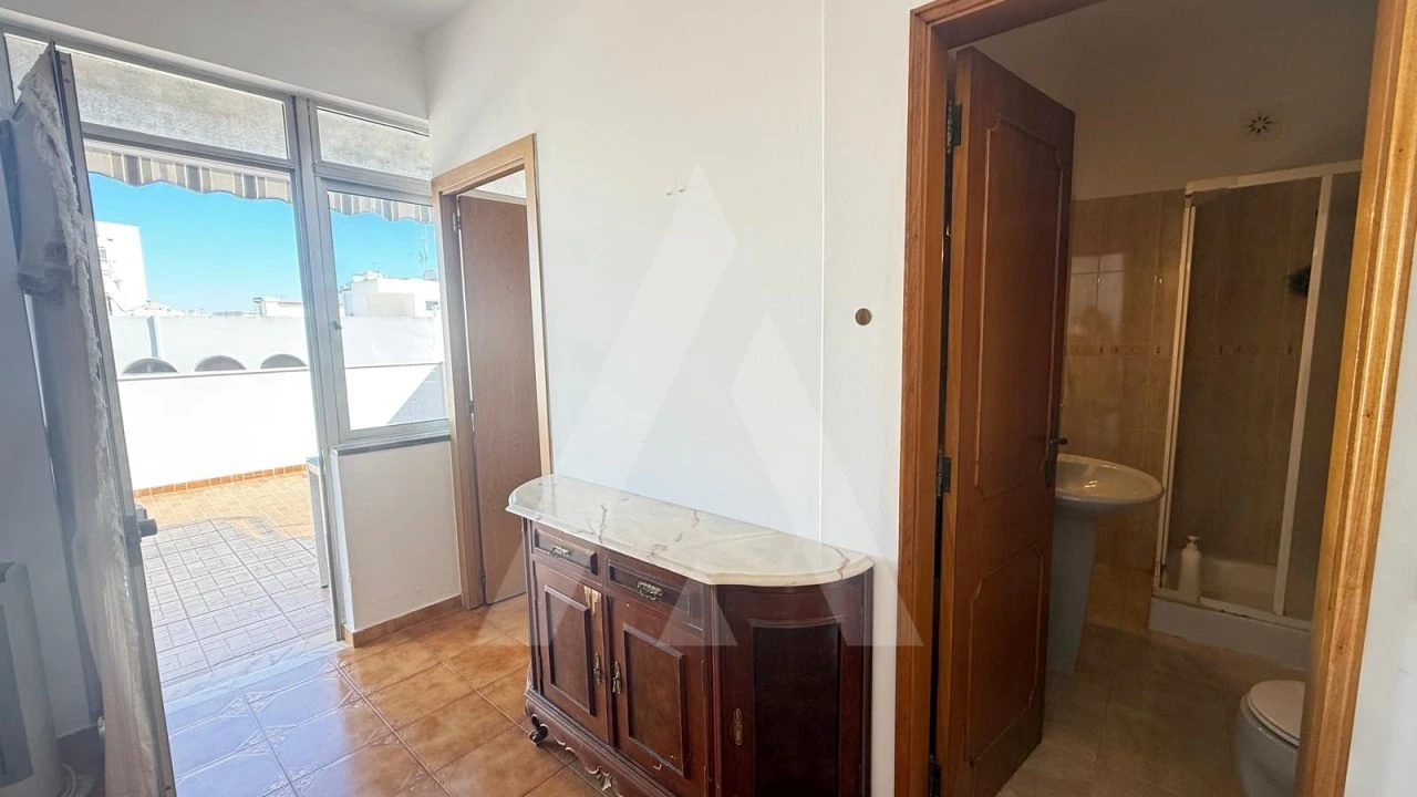 Apartamento T1 para Venda em Quarteira Foto 16