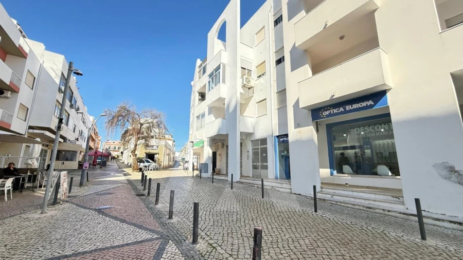 Apartamento T1 para Venda em Quarteira Foto 23