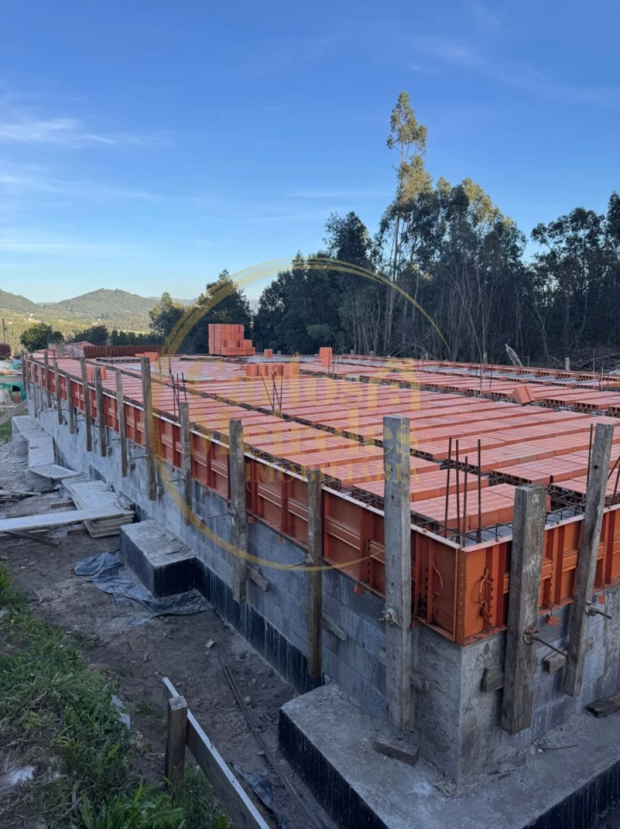 Terreno para Venda em Estorãos Foto 6