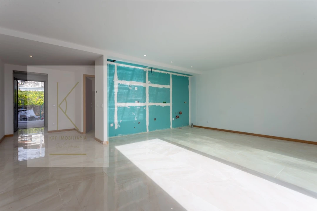 Moradia T4 para Venda em Vila Praia de Ancora Foto 7