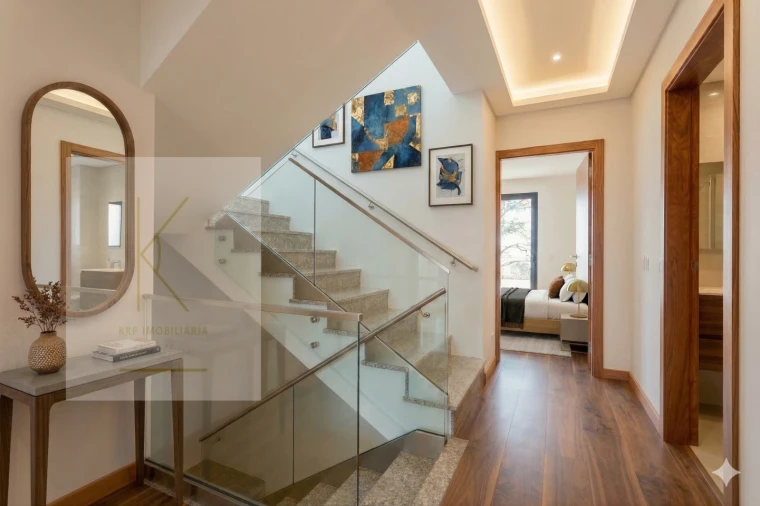 Moradia T4 para Venda em Vila Praia de Ancora Foto 19