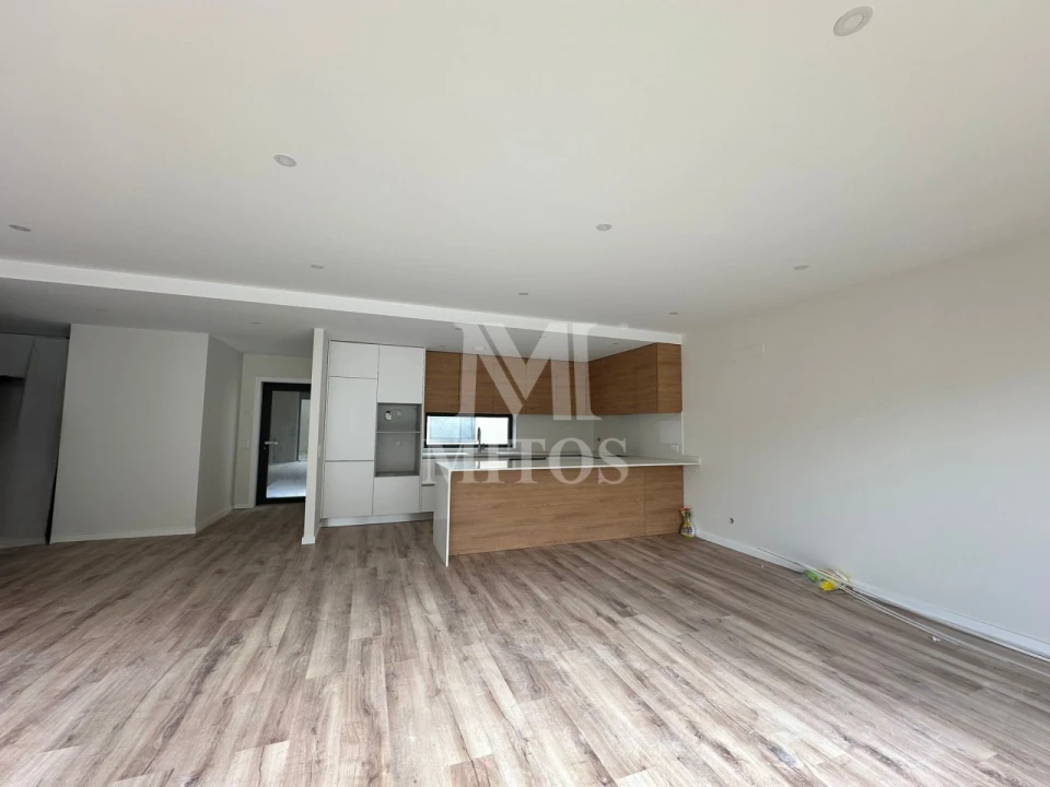 Moradia T3 para Venda em Darque Foto 1