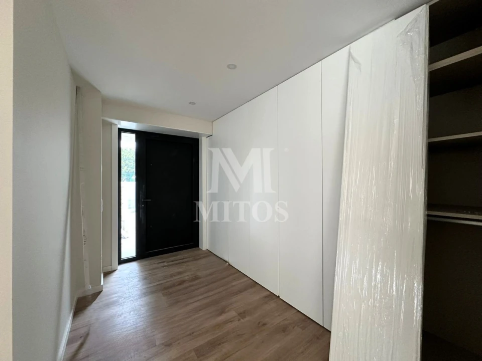 Moradia T3 para Venda em Darque Foto 5