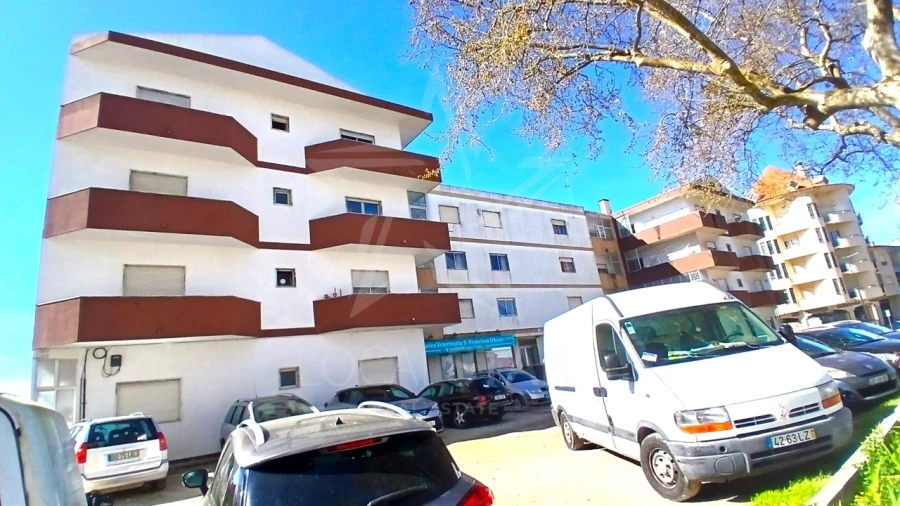 Apartamento T2 para Venda em Caldas da Rainha - Santo Onofre e Serra do Bouro Foto 24