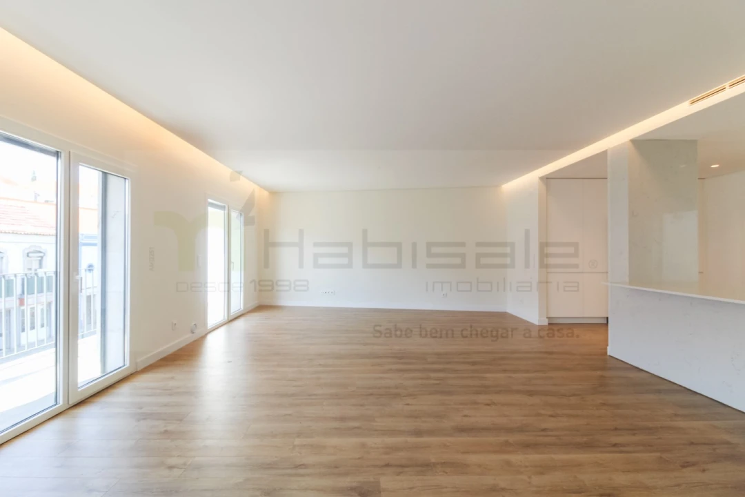 Apartamento T4 para Venda em Póvoa de Santo Adrião e Olival Basto Foto 14