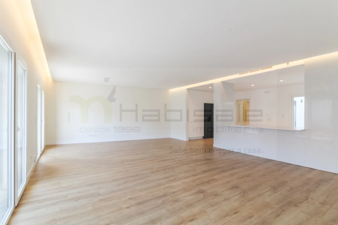 Apartamento T4 para Venda em Póvoa de Santo Adrião e Olival Basto Foto 15