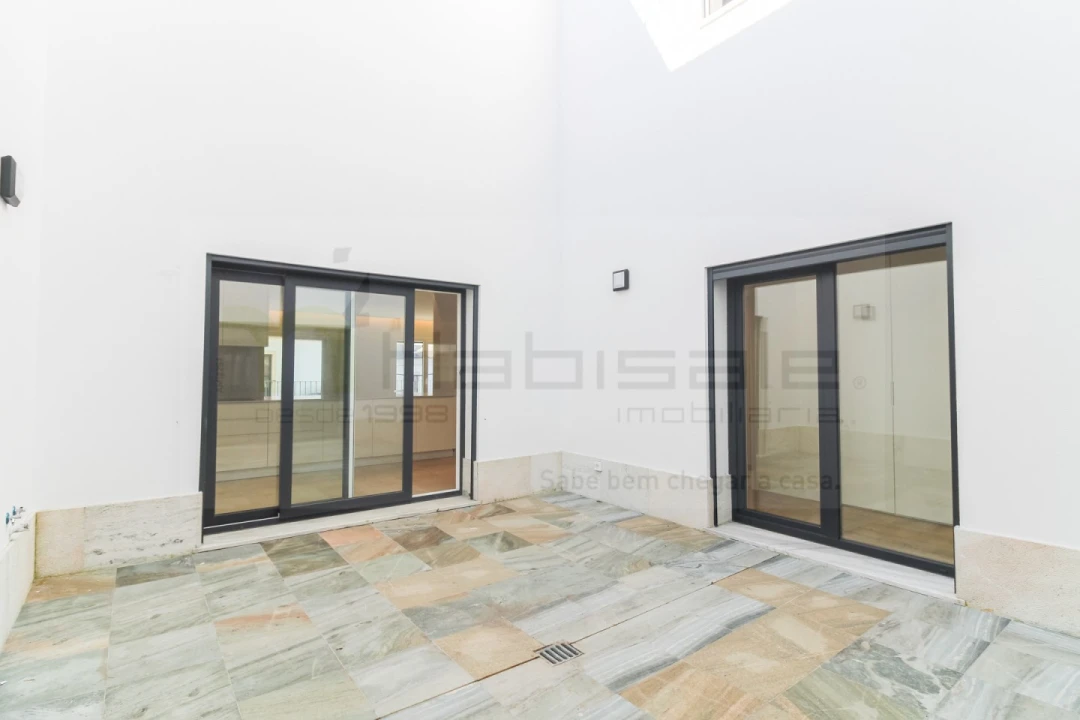 Apartamento T4 para Venda em Póvoa de Santo Adrião e Olival Basto Foto 21