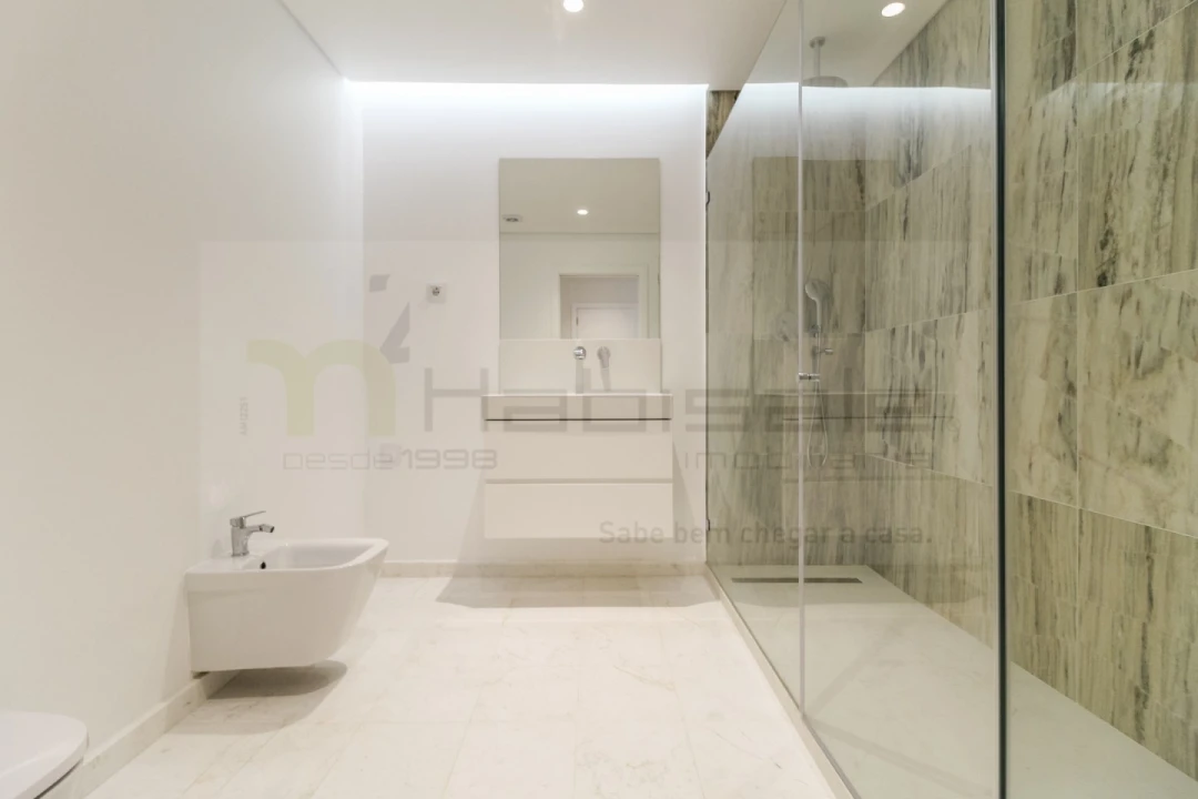 Apartamento T4 para Venda em Póvoa de Santo Adrião e Olival Basto Foto 25