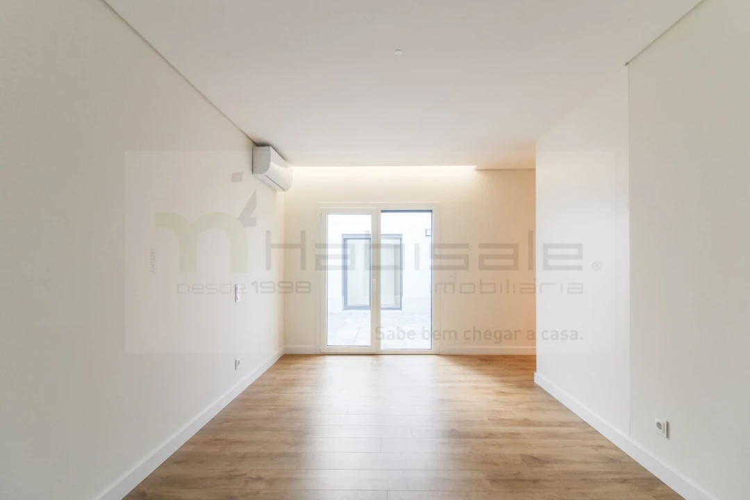 Apartamento T4 para Venda em Póvoa de Santo Adrião e Olival Basto Foto 31