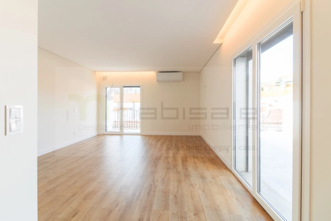 Apartamento T4 para Venda em Póvoa de Santo Adrião e Olival Basto Foto 41