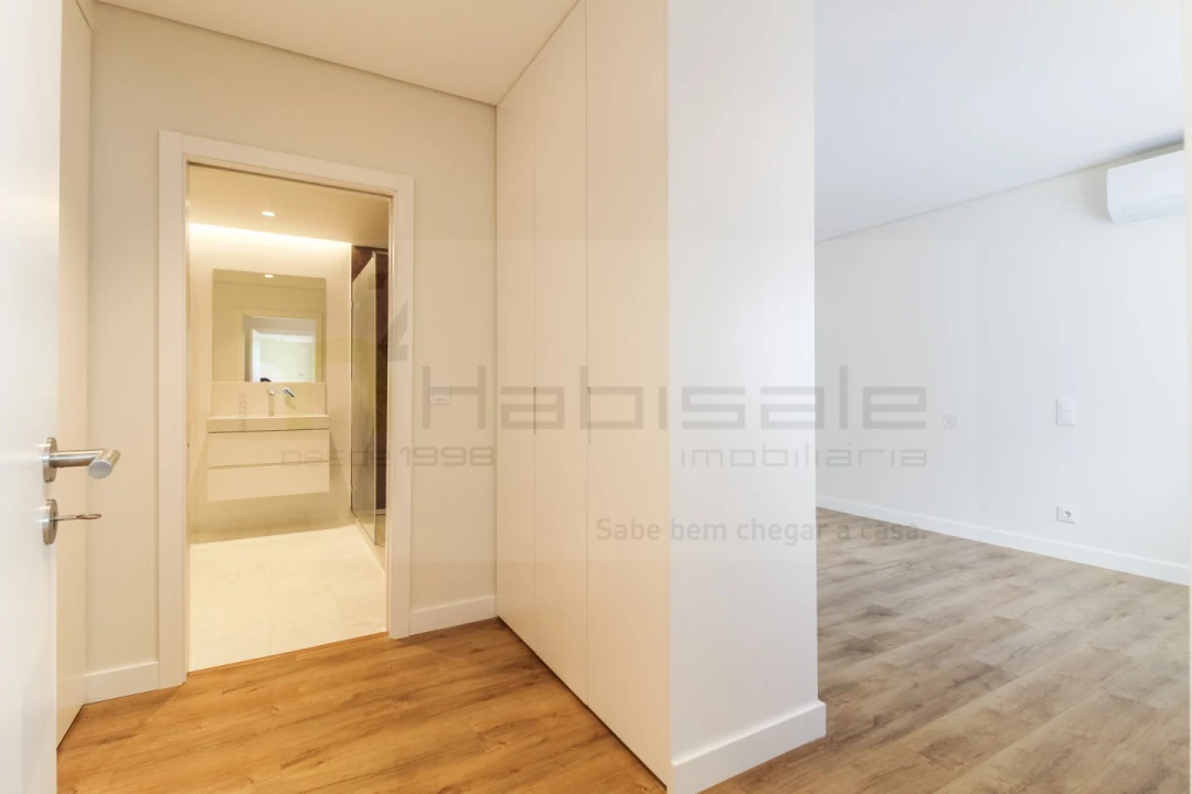 Apartamento T4 para Venda em Póvoa de Santo Adrião e Olival Basto Foto 46