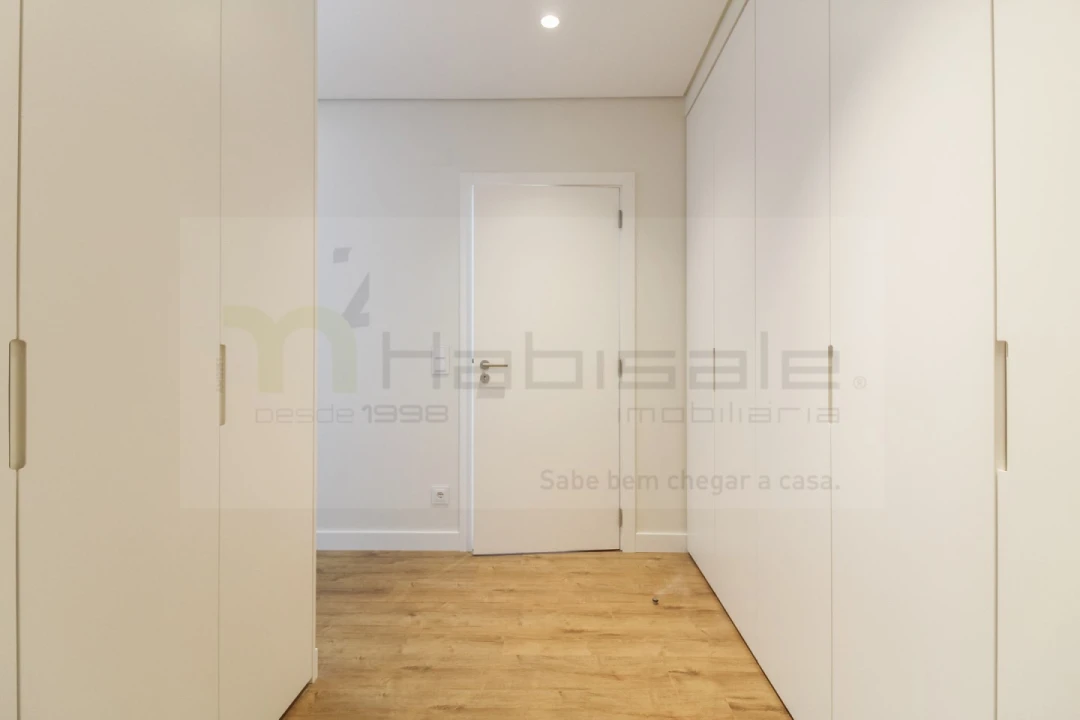 Apartamento T4 para Venda em Póvoa de Santo Adrião e Olival Basto Foto 51