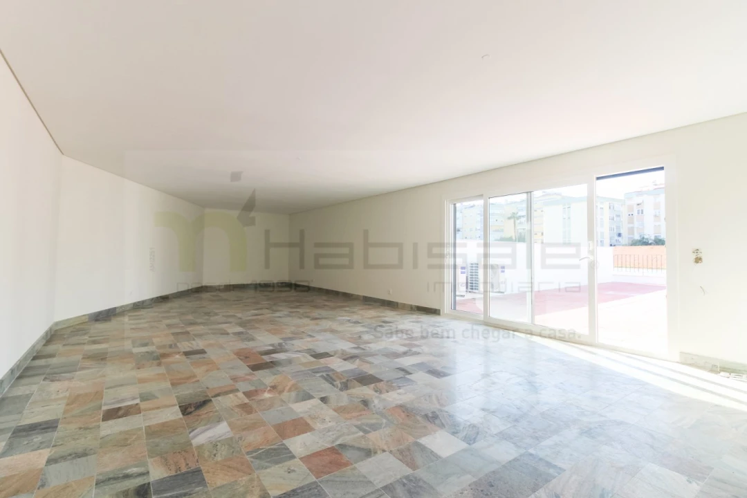 Apartamento T4 para Venda em Póvoa de Santo Adrião e Olival Basto Foto 59