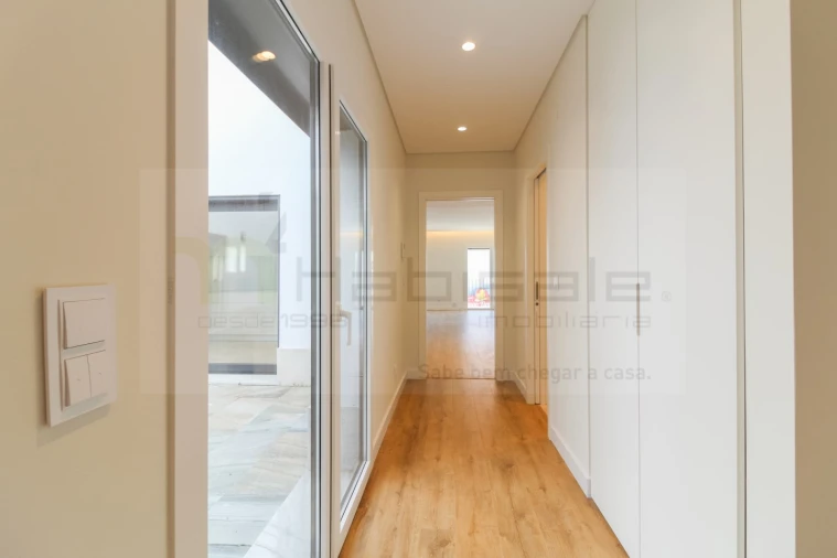 Apartamento T4 para Venda em Póvoa de Santo Adrião e Olival Basto Foto 6