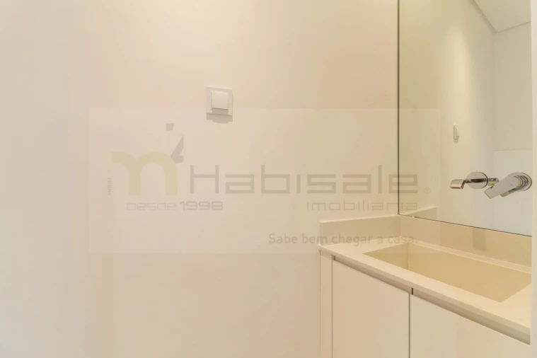 Apartamento T4 para Venda em Póvoa de Santo Adrião e Olival Basto Foto 8