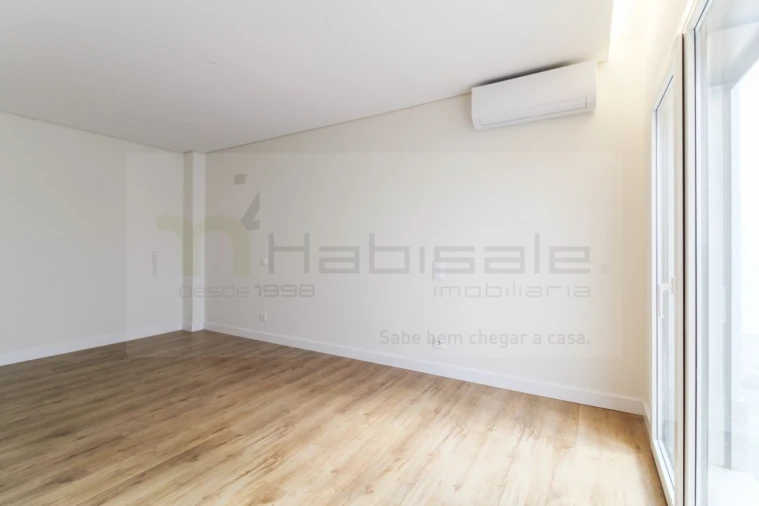 Apartamento T4 para Venda em Póvoa de Santo Adrião e Olival Basto Foto 29