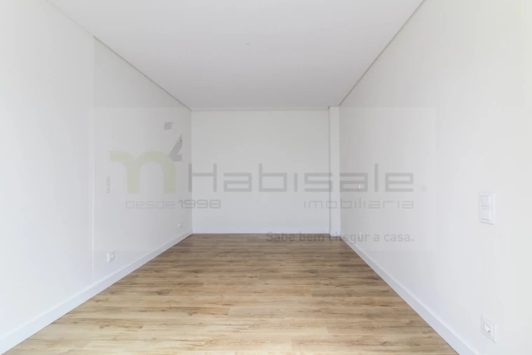 Apartamento T4 para Venda em Póvoa de Santo Adrião e Olival Basto Foto 30