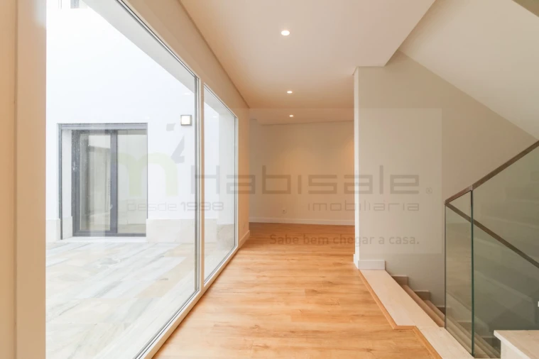 Apartamento T4 para Venda em Póvoa de Santo Adrião e Olival Basto Foto 32