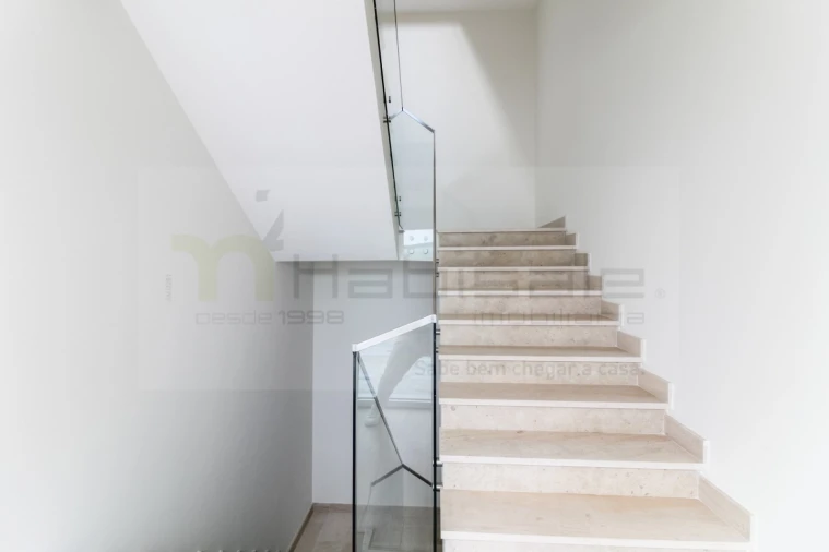 Apartamento T4 para Venda em Póvoa de Santo Adrião e Olival Basto Foto 33