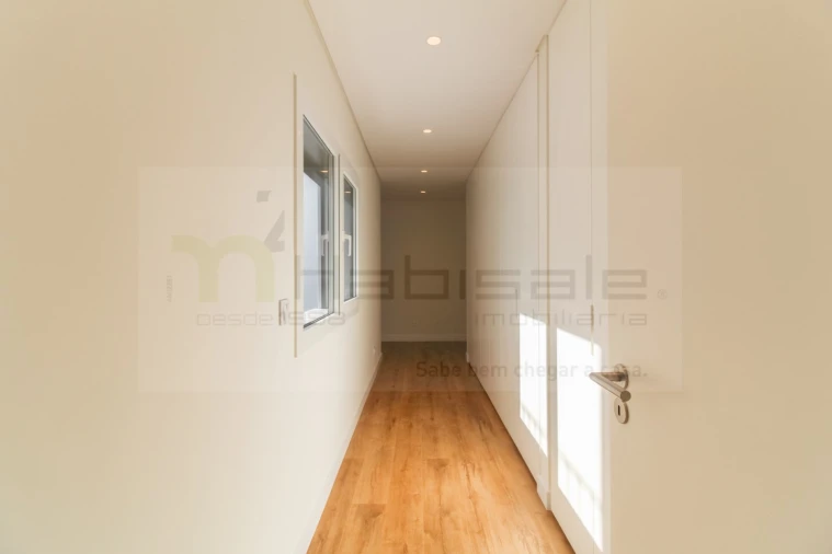 Apartamento T4 para Venda em Póvoa de Santo Adrião e Olival Basto Foto 37