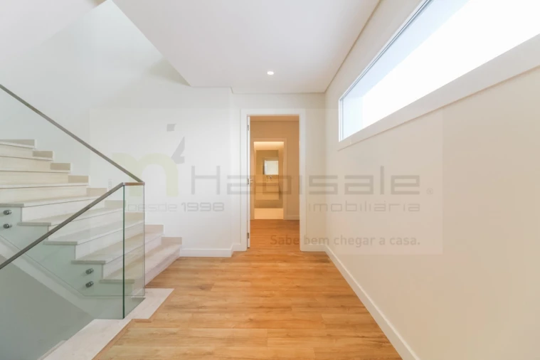 Apartamento T4 para Venda em Póvoa de Santo Adrião e Olival Basto Foto 45