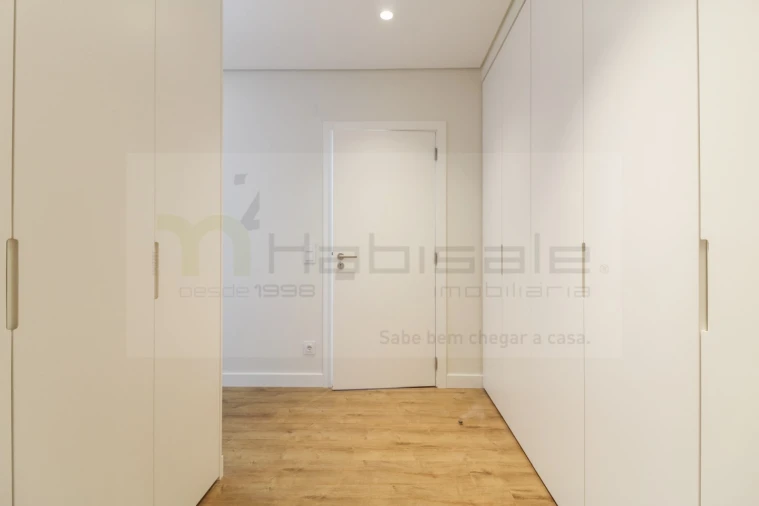 Apartamento T4 para Venda em Póvoa de Santo Adrião e Olival Basto Foto 51